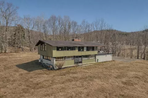 979 Farr Hill Rd, Littleton, NH 03561