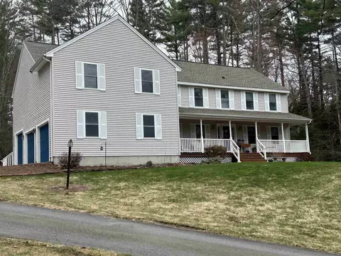 5 Pebble Ct, Merrimack, NH 03054