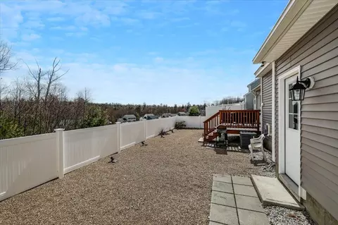 Exterior - 18 Crawford Ln, Hooksett, NH 03106 photo 6 of 8
