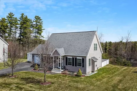 Exterior - 18 Crawford Ln, Hooksett, NH 03106 photo 2 of 8