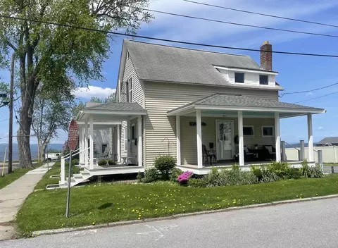 56 Wright Ave, Burlington, VT 05401