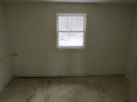 Bedroom - 990 Oregon Rd, Lunenburg, VT 05906 photo 1 of 1