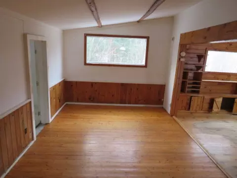 Living - 990 Oregon Rd, Lunenburg, VT 05906 photo 1 of 5