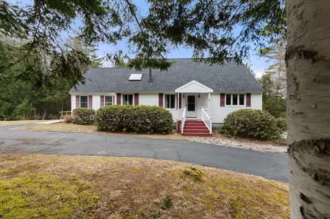 126 Hobart Hill Rd, Hebron, NH 03241