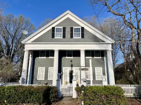 9 Templeton Tpke, Fitzwilliam, NH 03447