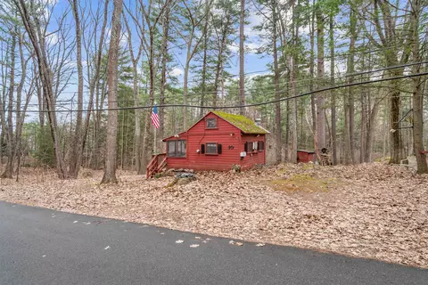 Exterior - 10 First St, Windham, NH 03087 photo 9 of 10