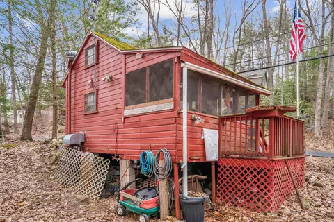 Exterior - 10 First St, Windham, NH 03087 photo 5 of 10