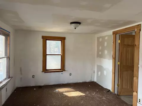 Living - 284 Kirk Meadow Rd, Springfield, VT 05156 photo 1 of 1