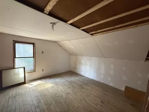 Bedroom - 284 Kirk Meadow Rd, Springfield, VT 05156 photo 3 of 3