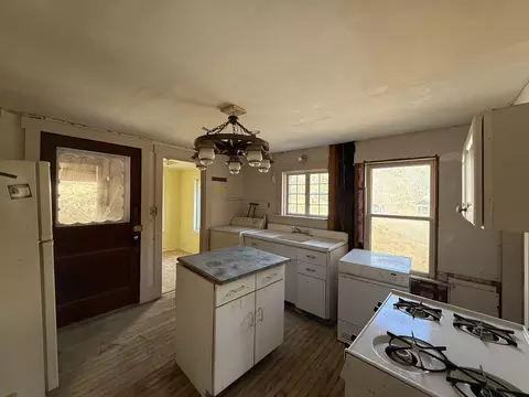 Kitchen - 284 Kirk Meadow Rd, Springfield, VT 05156 photo 1 of 2