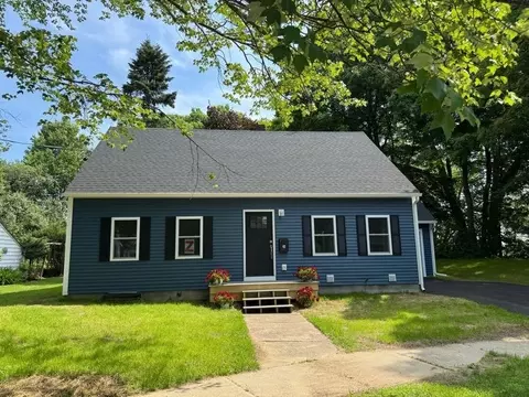 24 Bennington Ct, Burlington, VT 05408