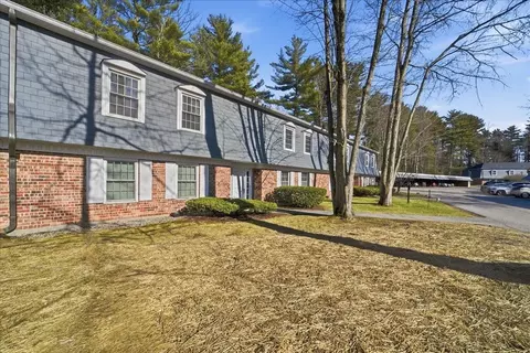125 Kennedy Dr #6, South Burlington, VT 05403
