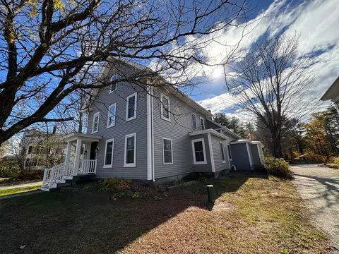123 E Main St, Bradford, NH 03221
