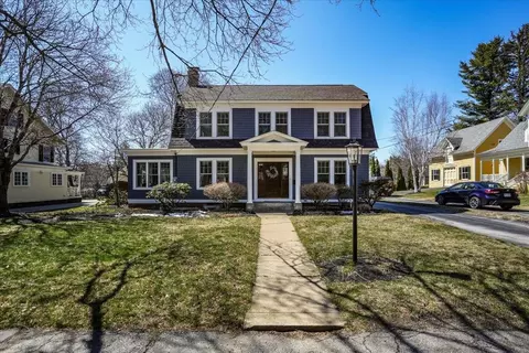 31 Auburn St, Concord, NH 03301