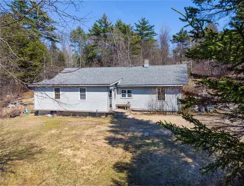 35 Dort St, Troy, NH 03465
