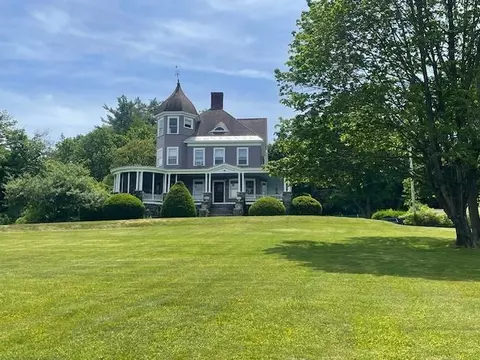 3 Fisher Pl, Claremont, NH 03743