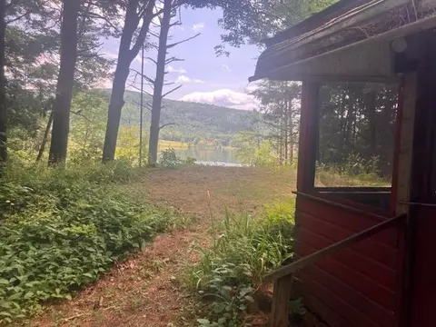 31 Post Pond Ln, Lyme, NH 03768