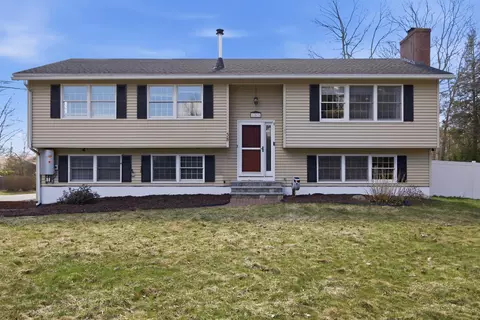 38 Vernon Ave, Rochester, NH 03867