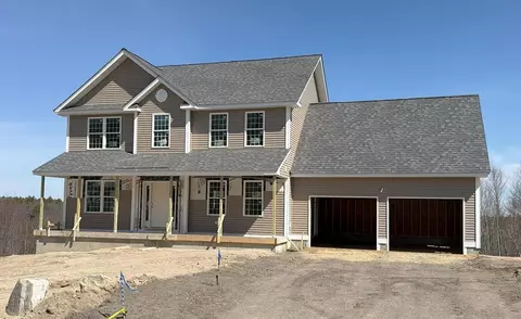 78 Lantern Dr, Sandown, NH 03873