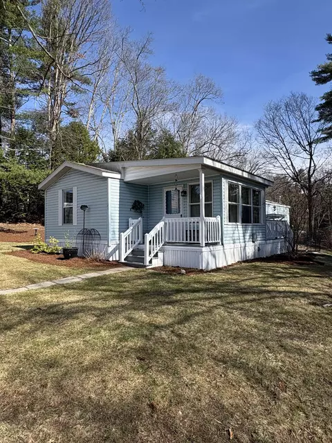 21 Bishop Ln, Epsom, NH 03234