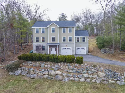23 Valleyview Dr, Merrimack, NH 03054