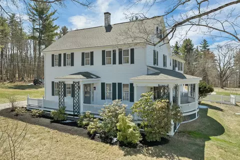 375 S Main St, Wolfeboro, NH 03894