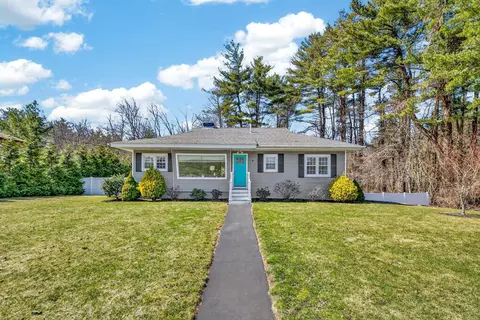 9 Dawson Ave, Salem, NH 03079