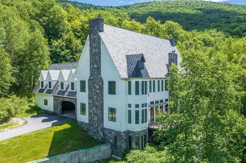50 Grouse Ln, Dorset, VT 05251