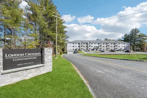 10100 S Willow St #303, Manchester, NH 03103