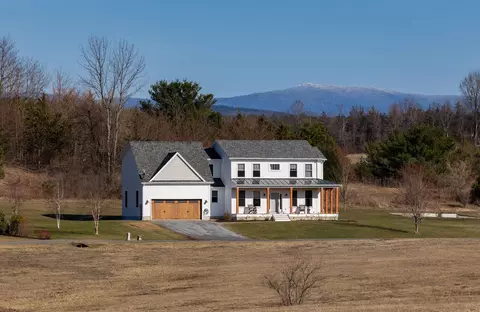 191 Partridge Ln, Charlotte, VT 05445