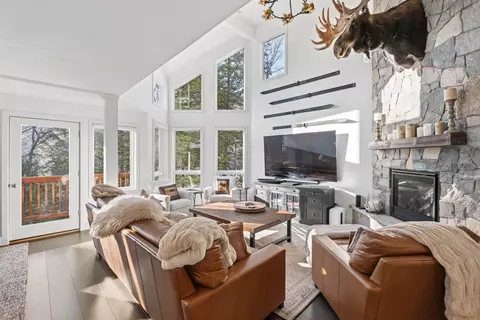 27 Rams Horn Dr #5, Lincoln, NH 03251