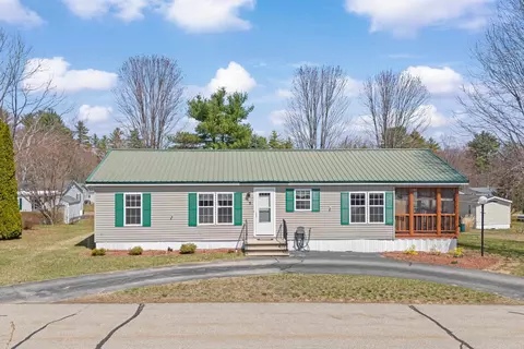 5 Dockside Ln, Rochester, NH 03867