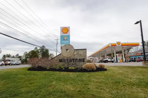 9 Blackstone Dr #88, Nashua, NH 03063