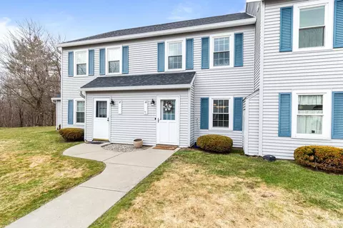 34 Brickyard Rd #18, Essex Junction, VT 05452