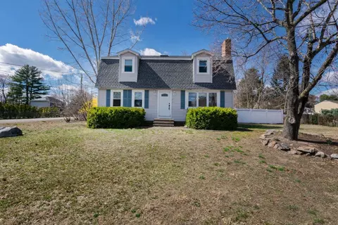 2 Forge Dr, Nashua, NH 03060