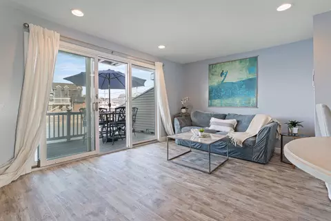 Living - 571 Winnacunnet Rd #3, Hampton, NH 03842 photo 1 of 1