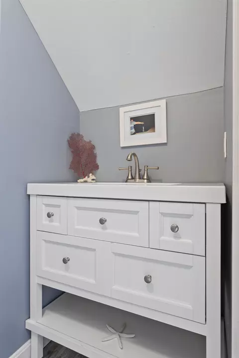 Bath - 571 Winnacunnet Rd #3, Hampton, NH 03842 photo 1 of 2
