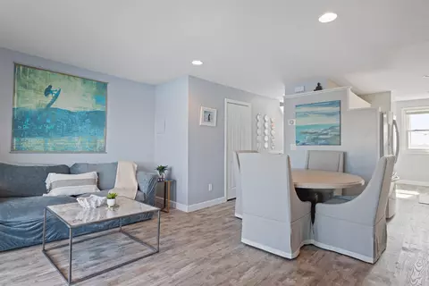 Dining - 571 Winnacunnet Rd #3, Hampton, NH 03842 photo 1 of 2