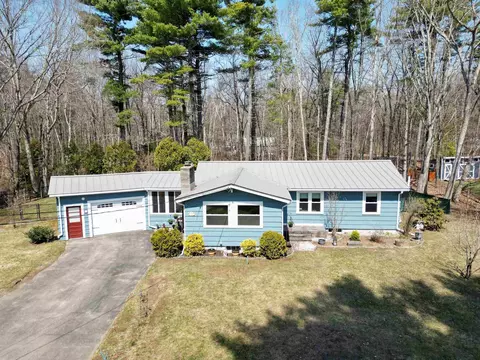 17 Rockrimmon Rd, Kingston, NH 03848