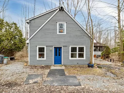 1255 Blockhouse Point Rd, North Hero, VT 05474