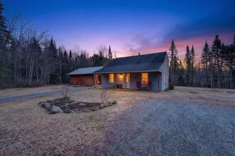 343 Twin Mountain Rd, Whitefield, NH 03598