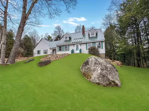 43 Nottingham Cir, Lebanon, NH 03766