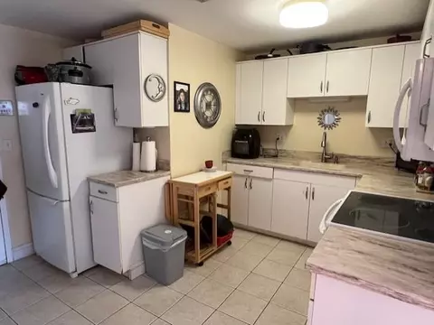 Kitchen - 567 Ocean Blvd #107, Hampton, NH 03842 photo 2 of 2