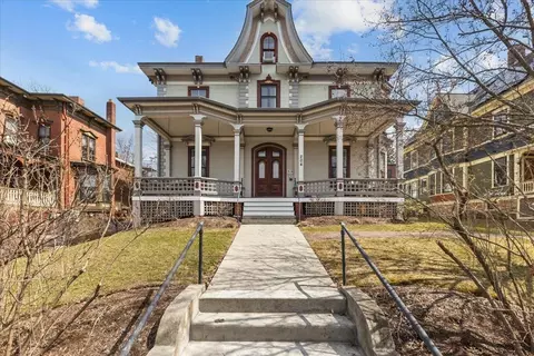 204 S Union St # 5, Burlington, VT 05401