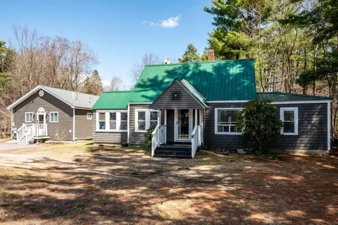 69 Chestnut Hill Rd, Rochester, NH 03867