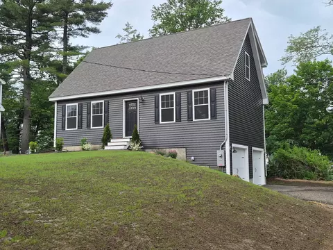 10 Phyllis Ave, Raymond, NH 03077
