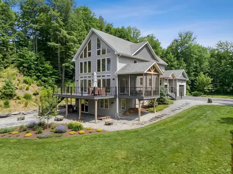 481 Weeks Hill Rd, Stowe, VT 05672