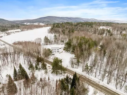 30 Knapp Rd, Piermont, NH 03779