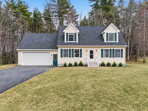 78 Ebony Dr, Rochester, NH 03867