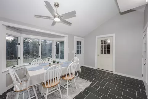 Dining - 36 B Dale Rd, Hooksett, NH 03106 photo 5 of 5